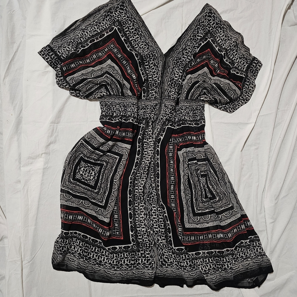 Elegant Black and Red Patterned Dress